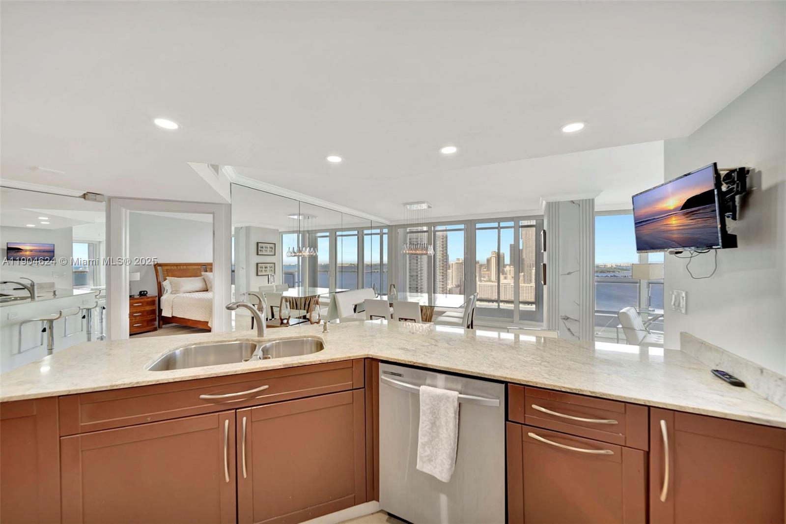 1717 N Bayshore Dr # 3534 Unit: A-3534