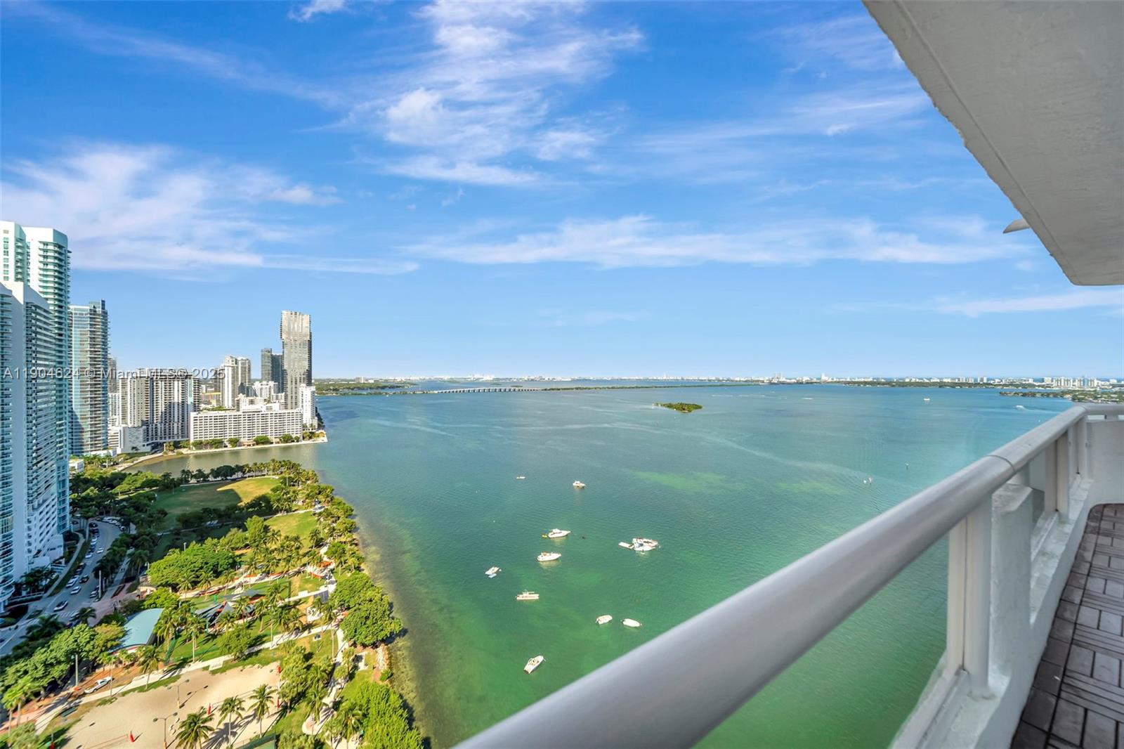 1717 N Bayshore Dr # 3534 Unit: A-3534