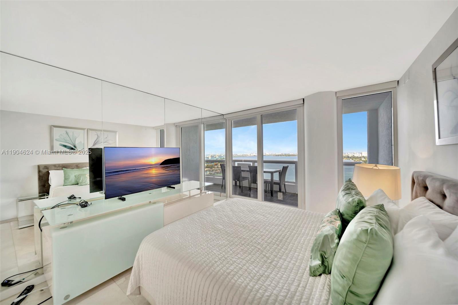 1717 N Bayshore Dr # 3534 Unit: A-3534