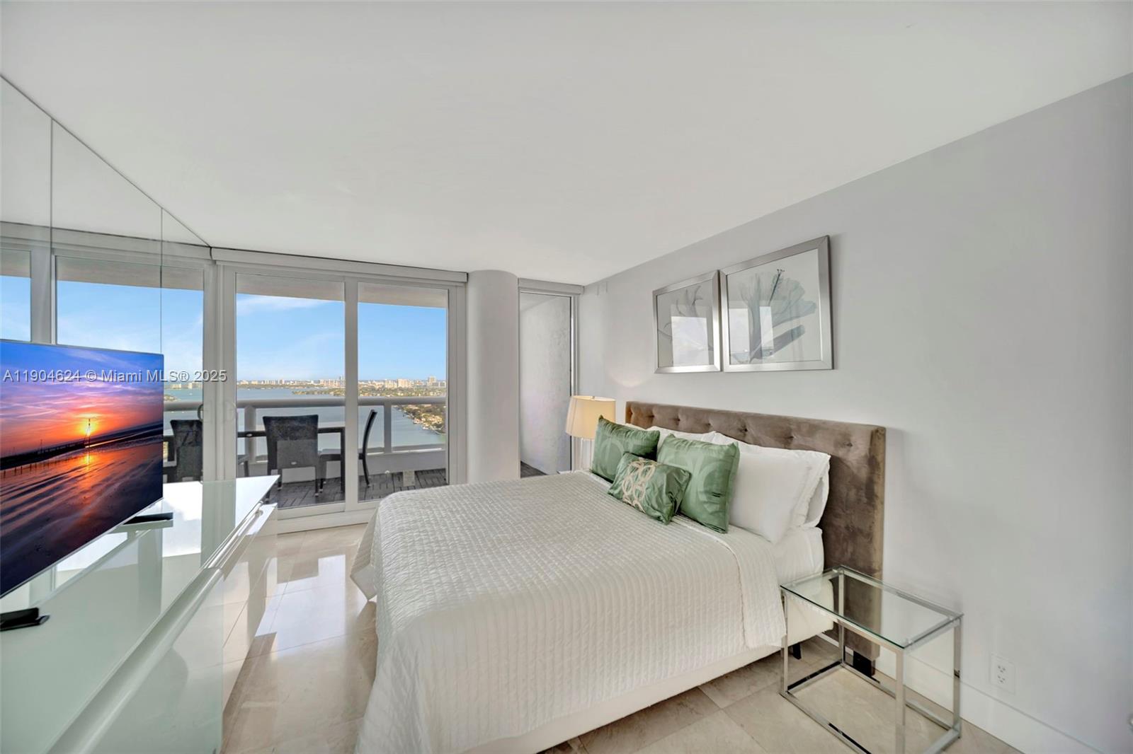 1717 N Bayshore Dr # 3534 Unit: A-3534