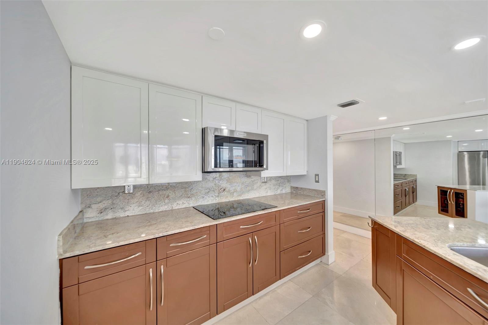 1717 N Bayshore Dr # 3534 Unit: A-3534