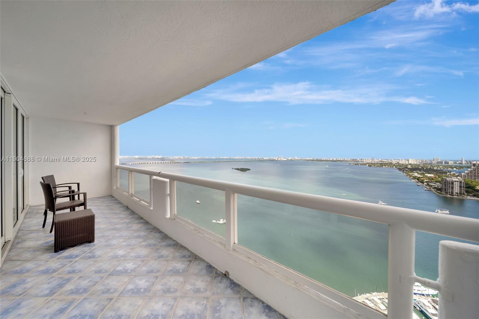 1717 N Bayshore Dr # 3533 Unit: A-3533