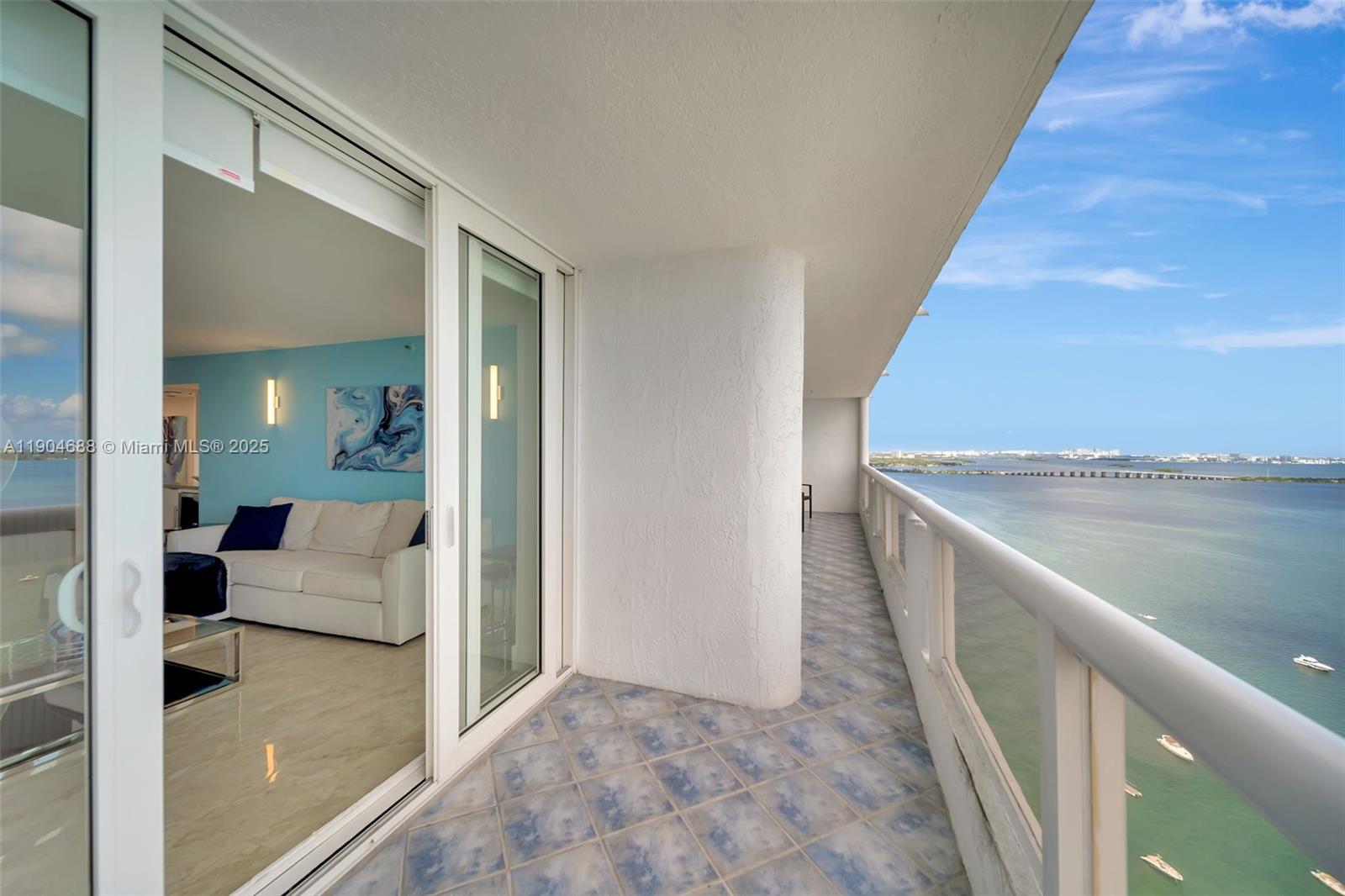 1717 N Bayshore Dr # 3533 Unit: A-3533