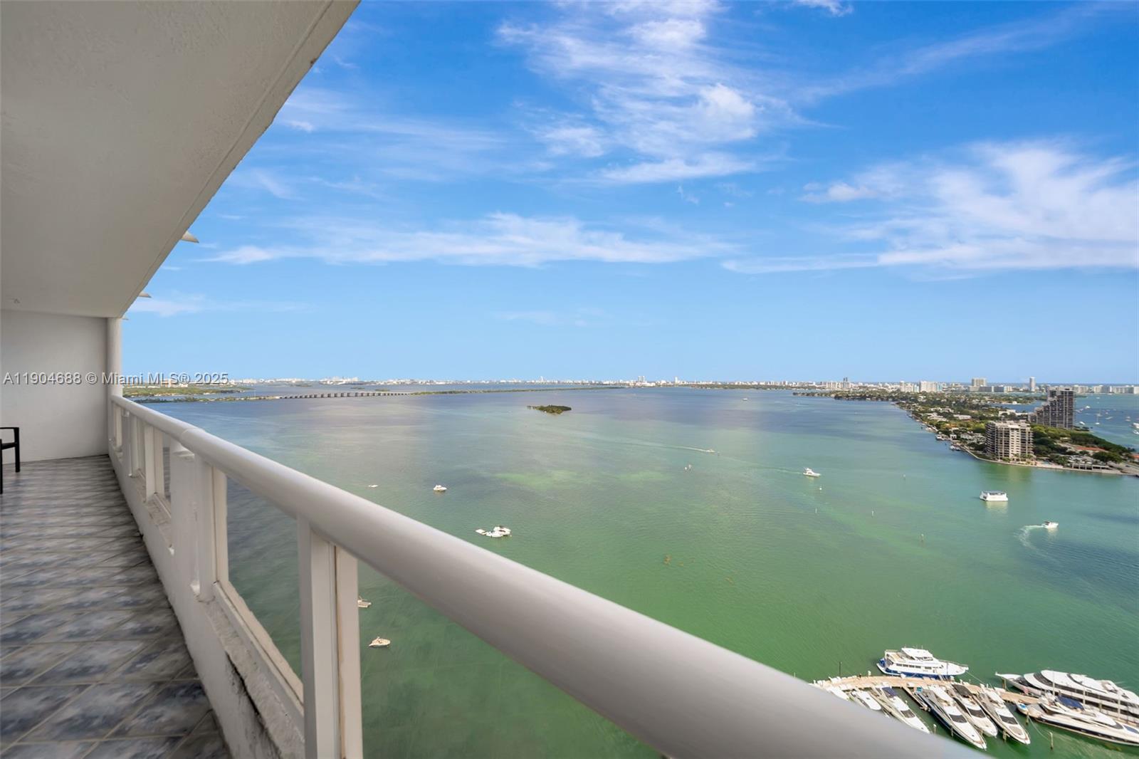 1717 N Bayshore Dr # 3533 Unit: A-3533