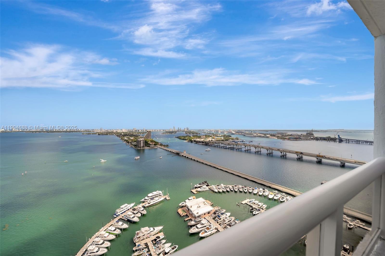 1717 N Bayshore Dr # 3533 Unit: A-3533