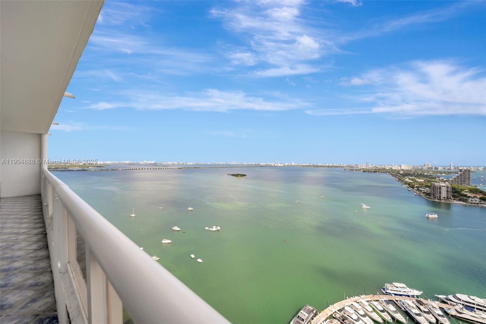 1717 N Bayshore Dr # 3533 Unit: A-3533