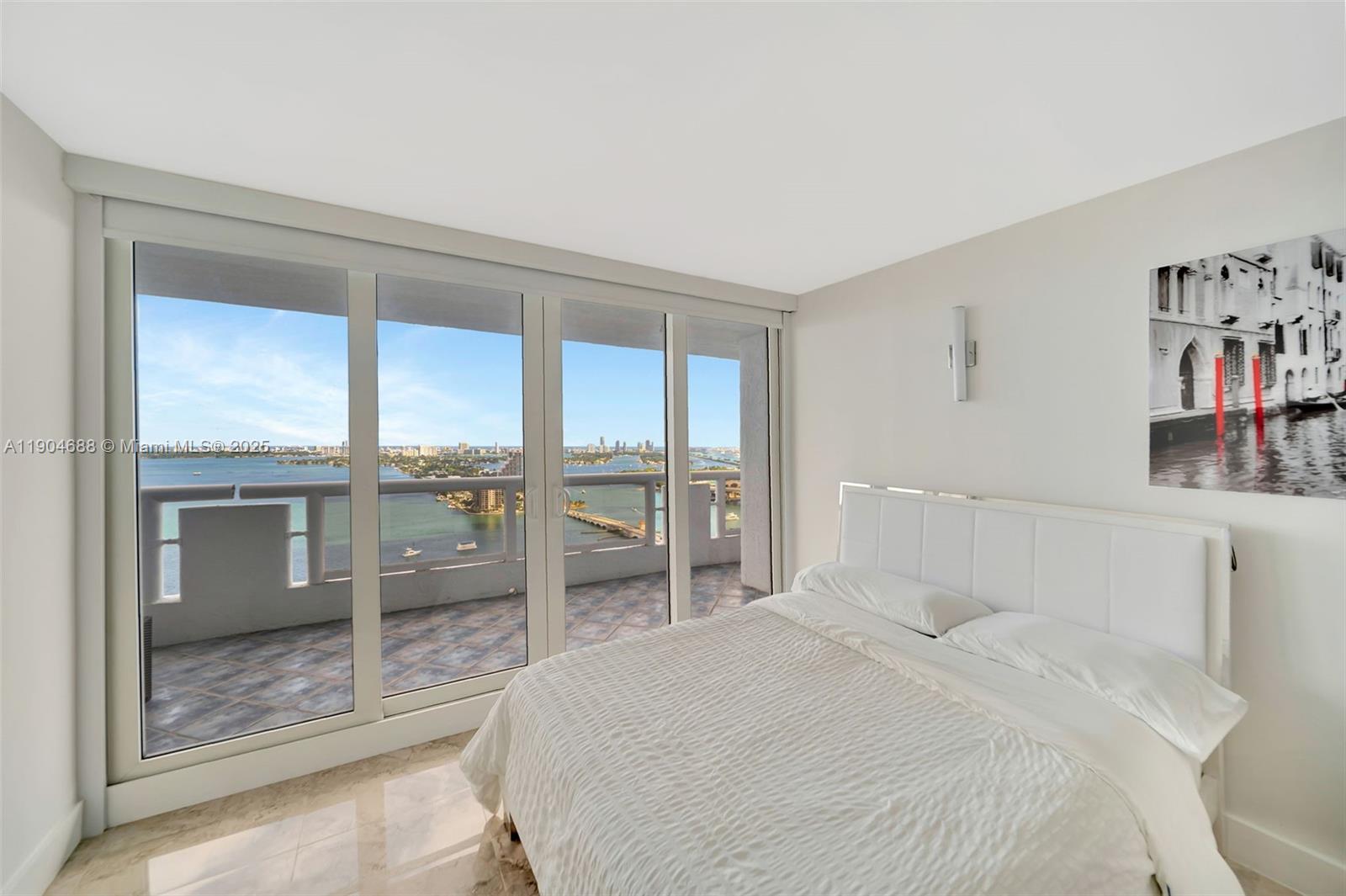 1717 N Bayshore Dr # 3533 Unit: A-3533