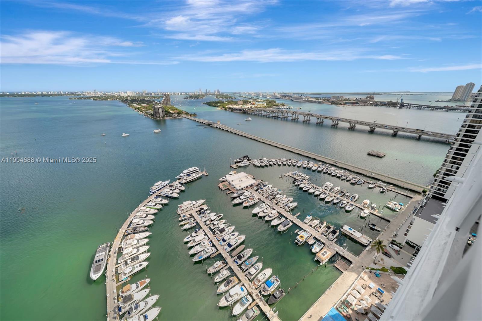 1717 N Bayshore Dr # 3533 Unit: A-3533