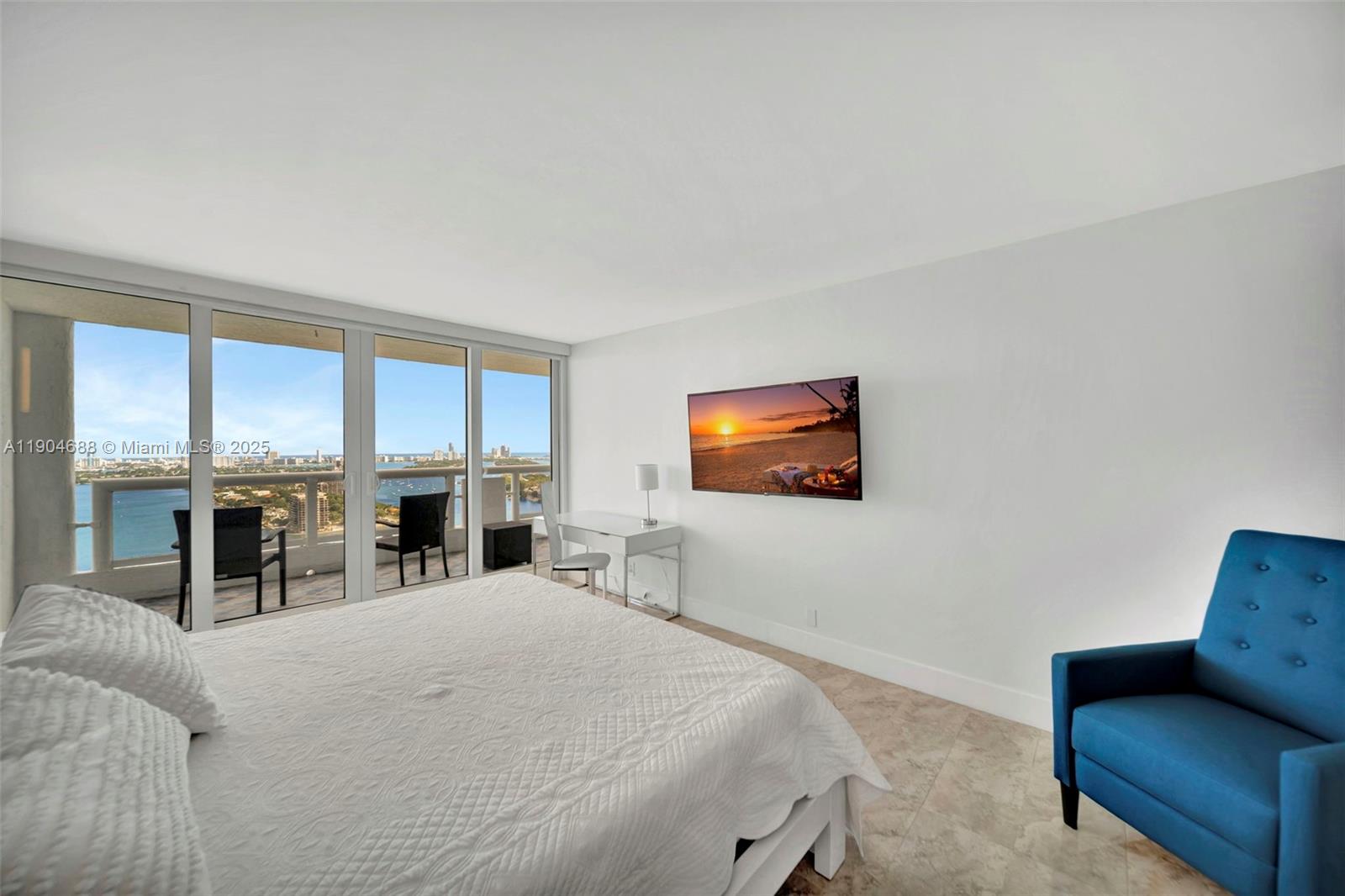 1717 N Bayshore Dr # 3533 Unit: A-3533