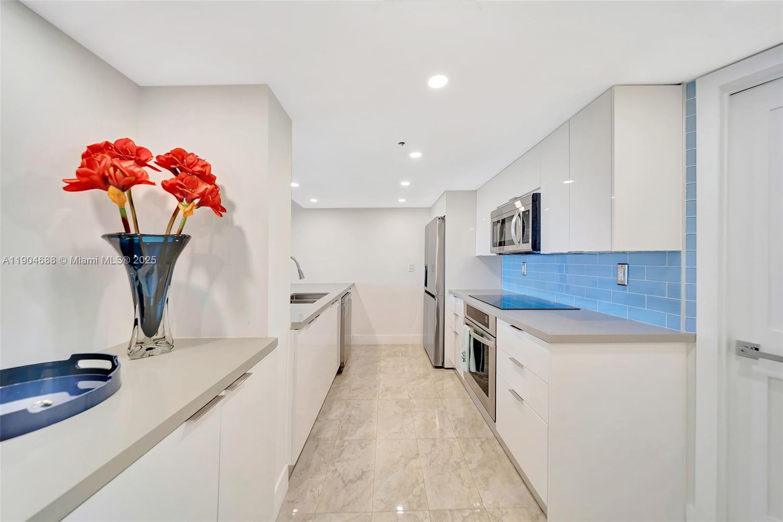 1717 N Bayshore Dr # 3533 Unit: A-3533