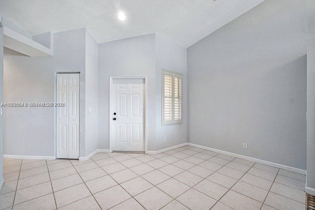 2437 S Coral Trace Cir # 2437