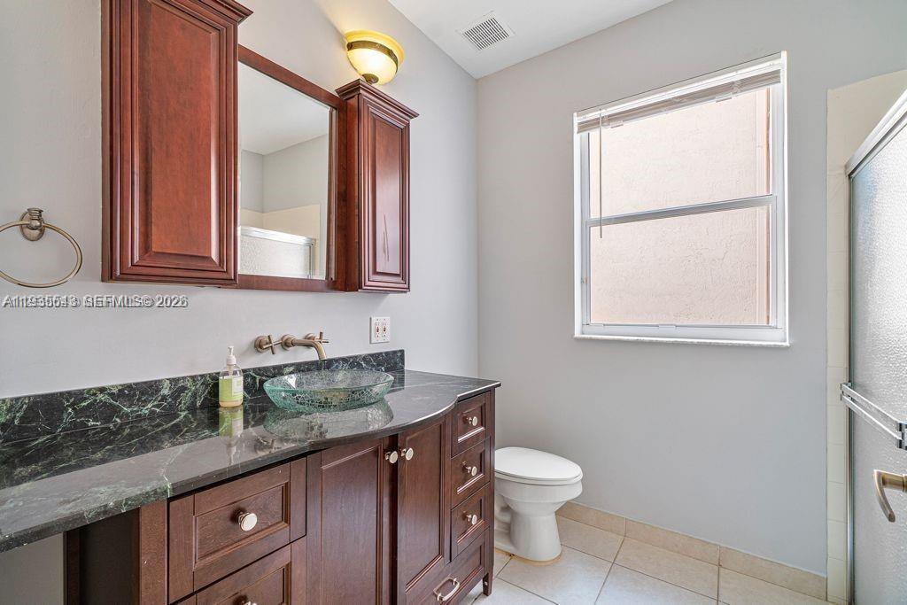 2437 S Coral Trace Cir # 2437