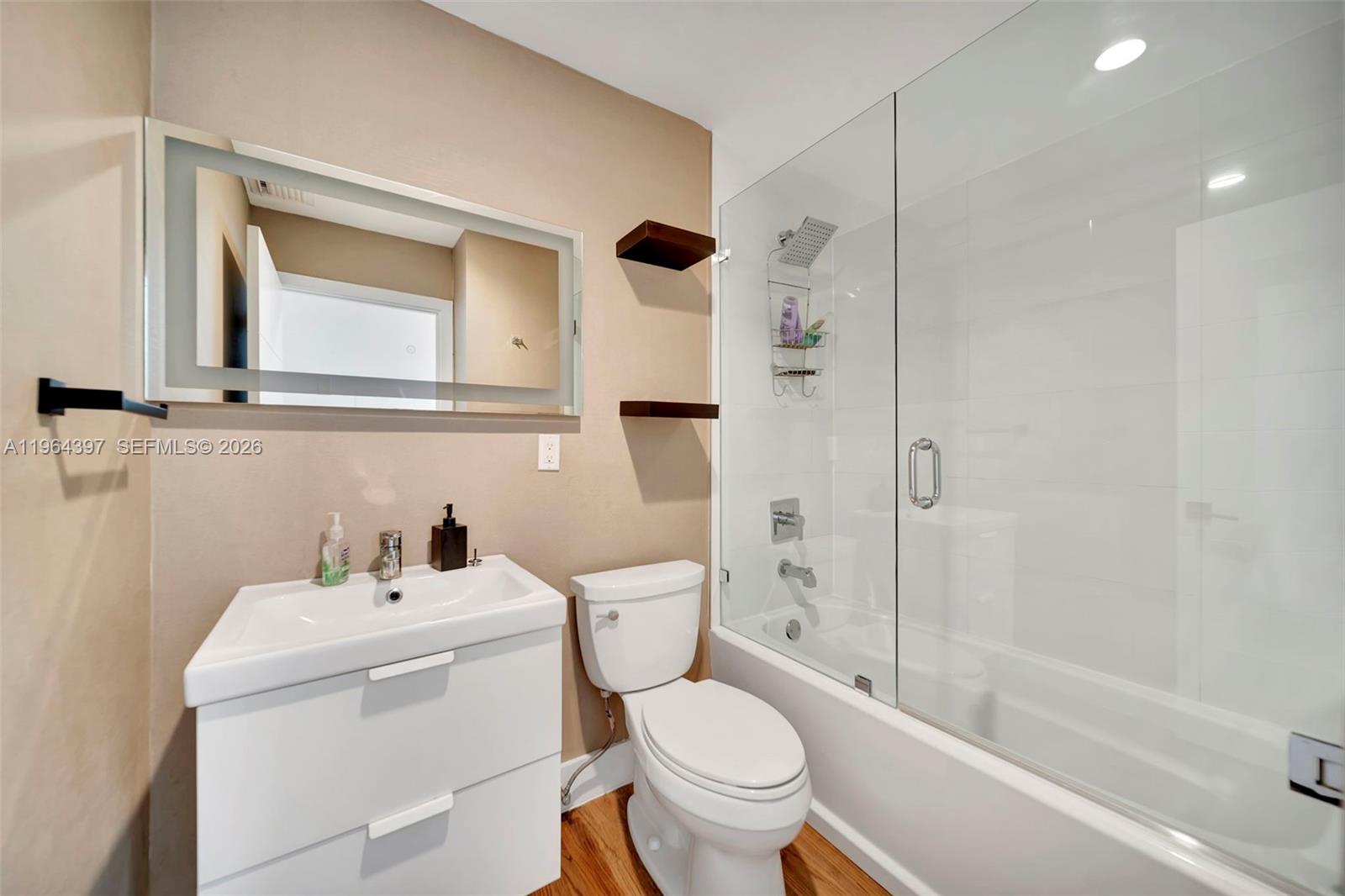 77 NE 95th St Unit: .