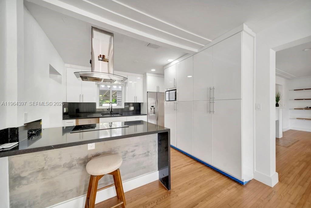 77 NE 95th St Unit: .