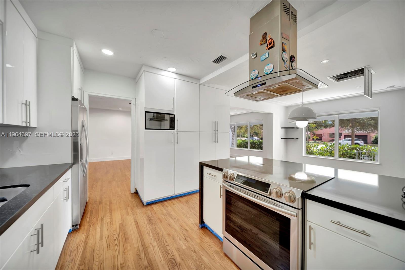 77 NE 95th St Unit: .