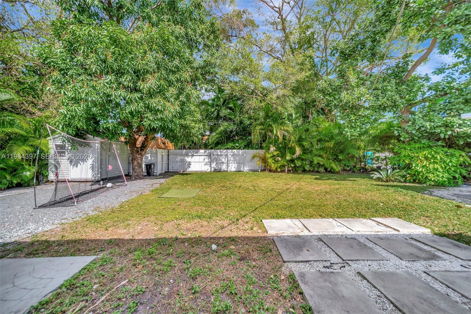 77 NE 95th St Unit: .