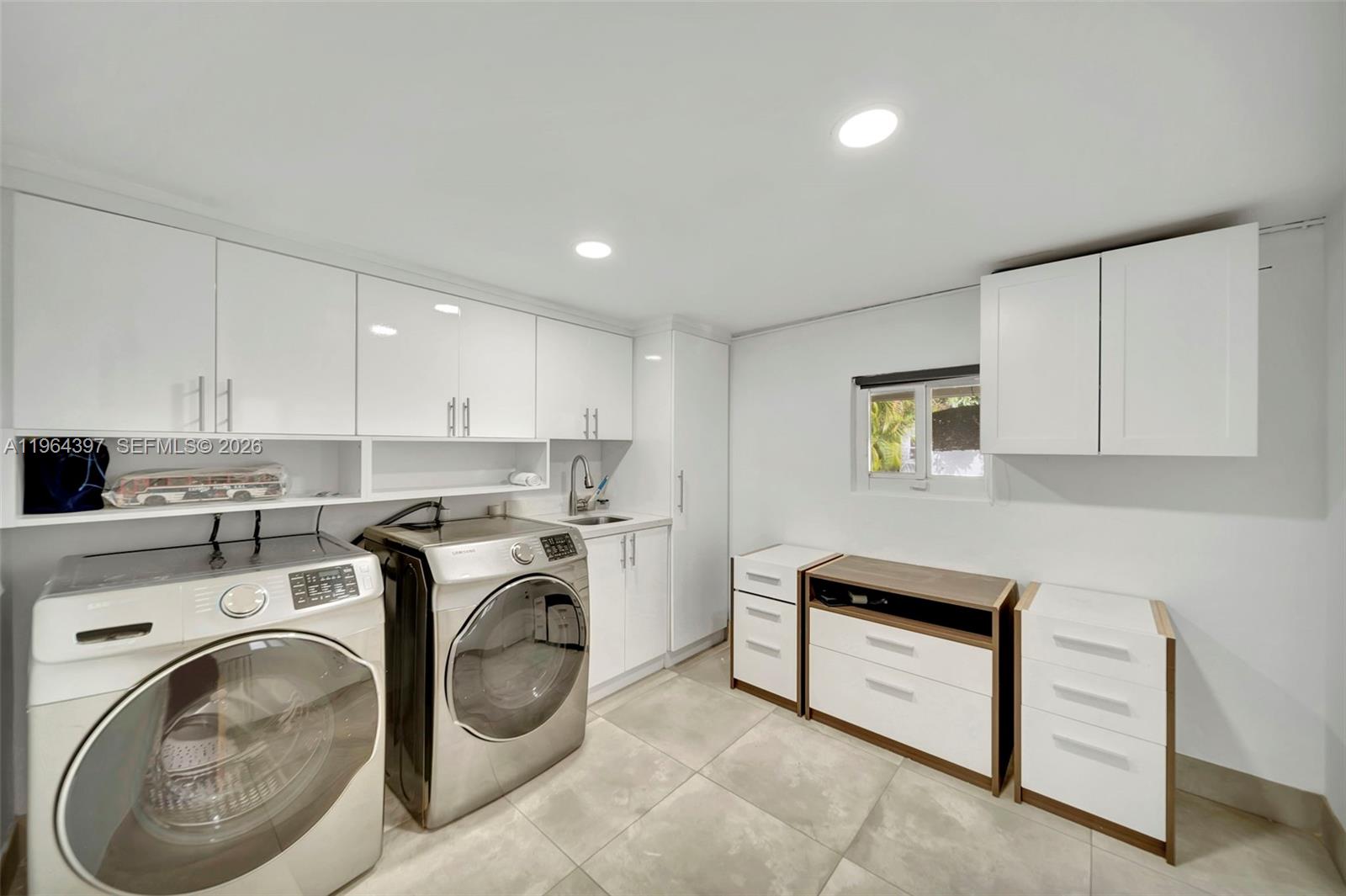 77 NE 95th St Unit: .