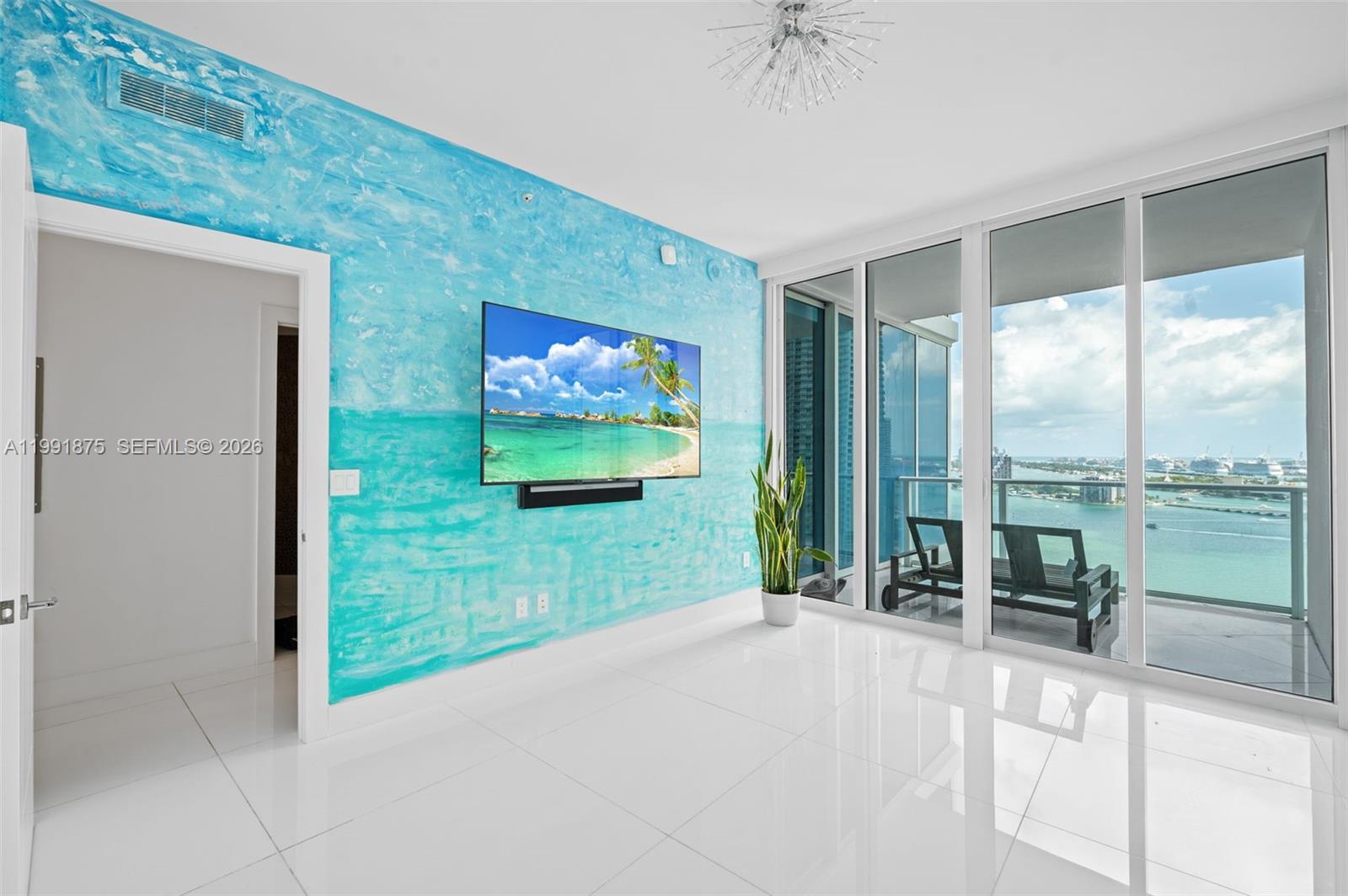 2020 N Bayshore Dr # 2502