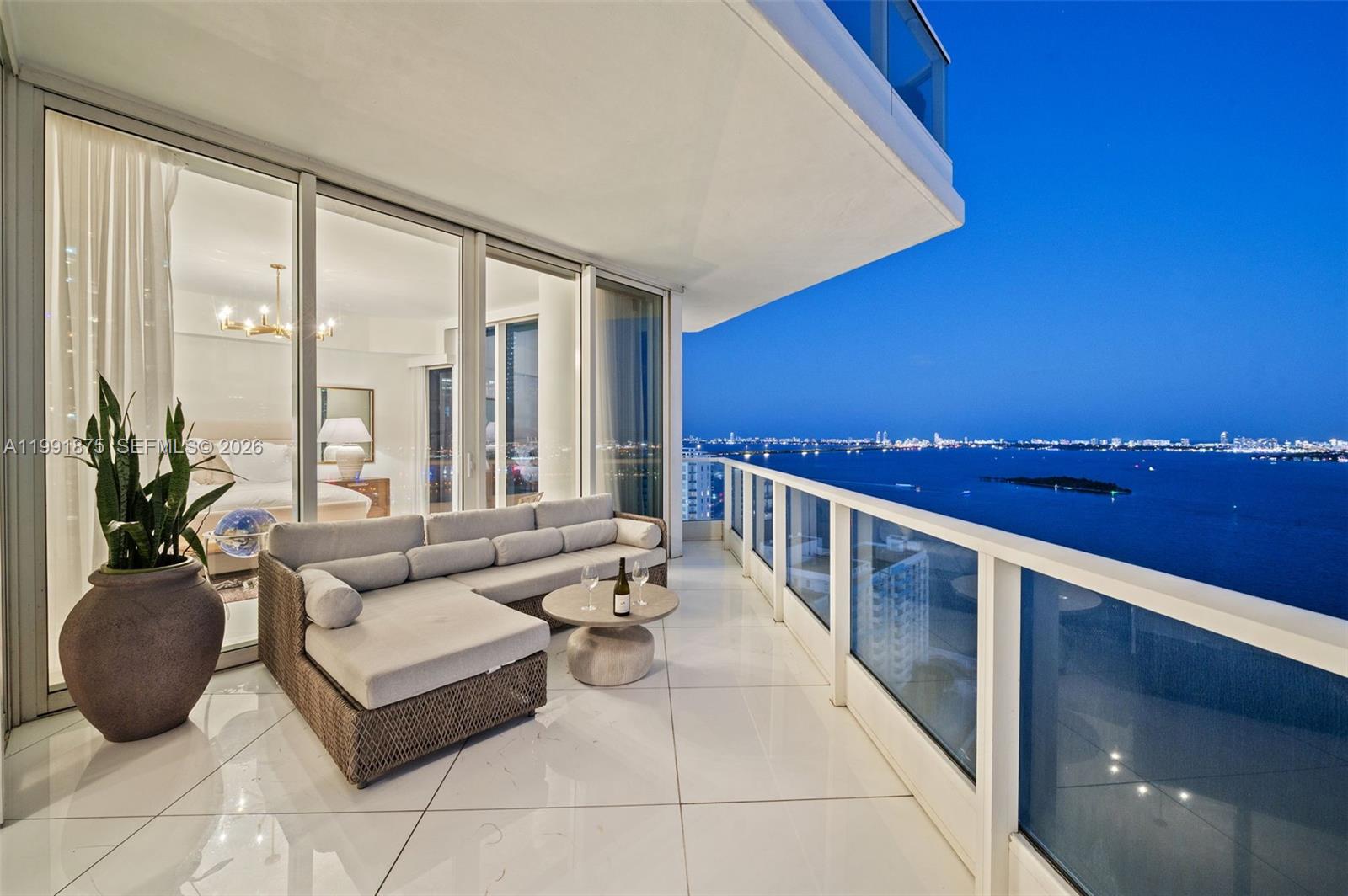 2020 N Bayshore Dr # 2502