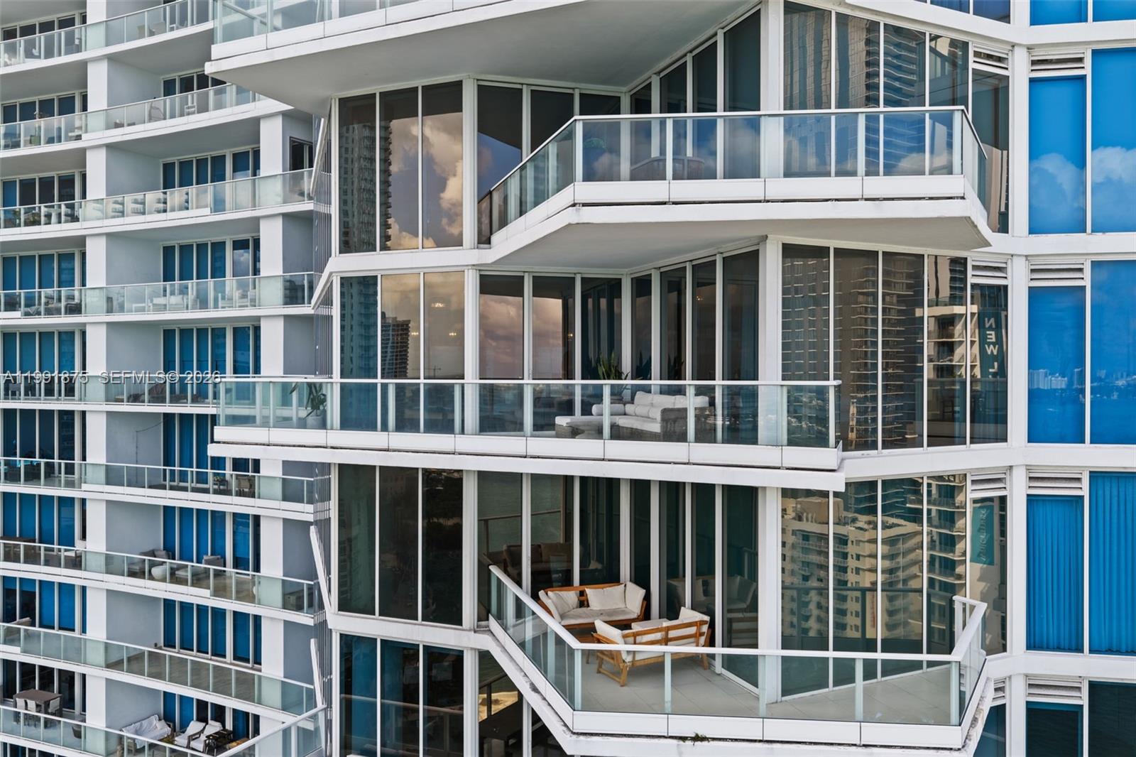 2020 N Bayshore Dr # 2502