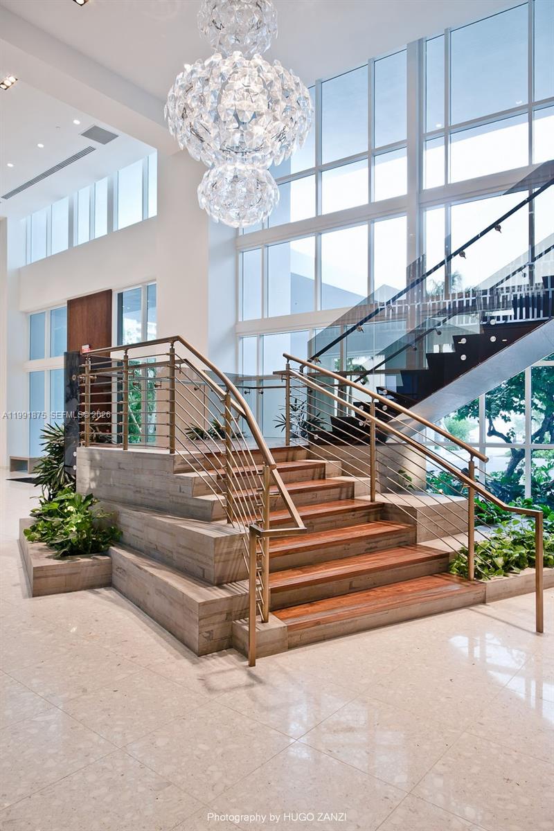 2020 N Bayshore Dr # 2502