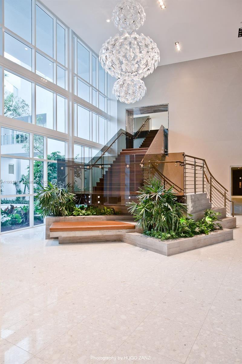 2020 N Bayshore Dr # 2502