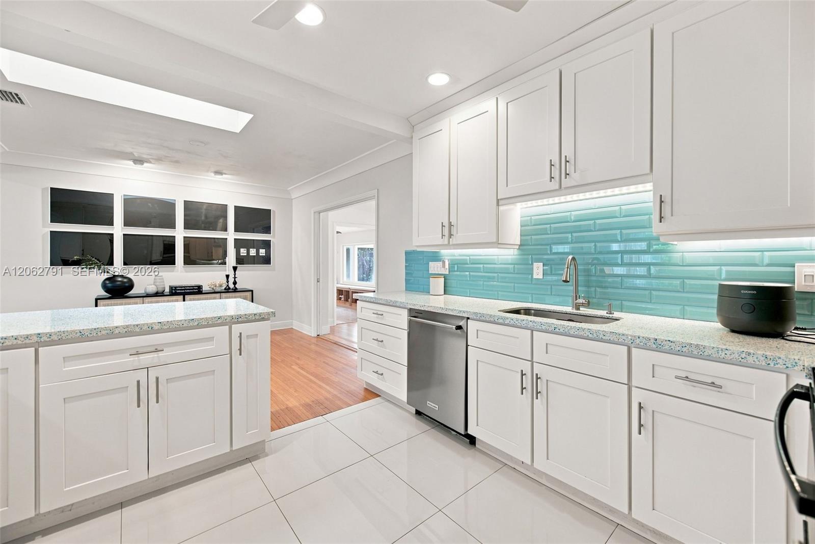 260 NE 95th St