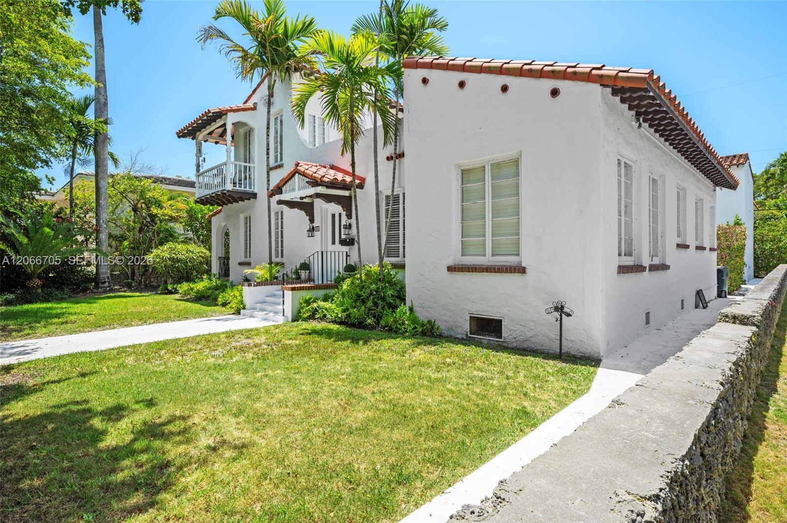 36 Phoenetia Ave