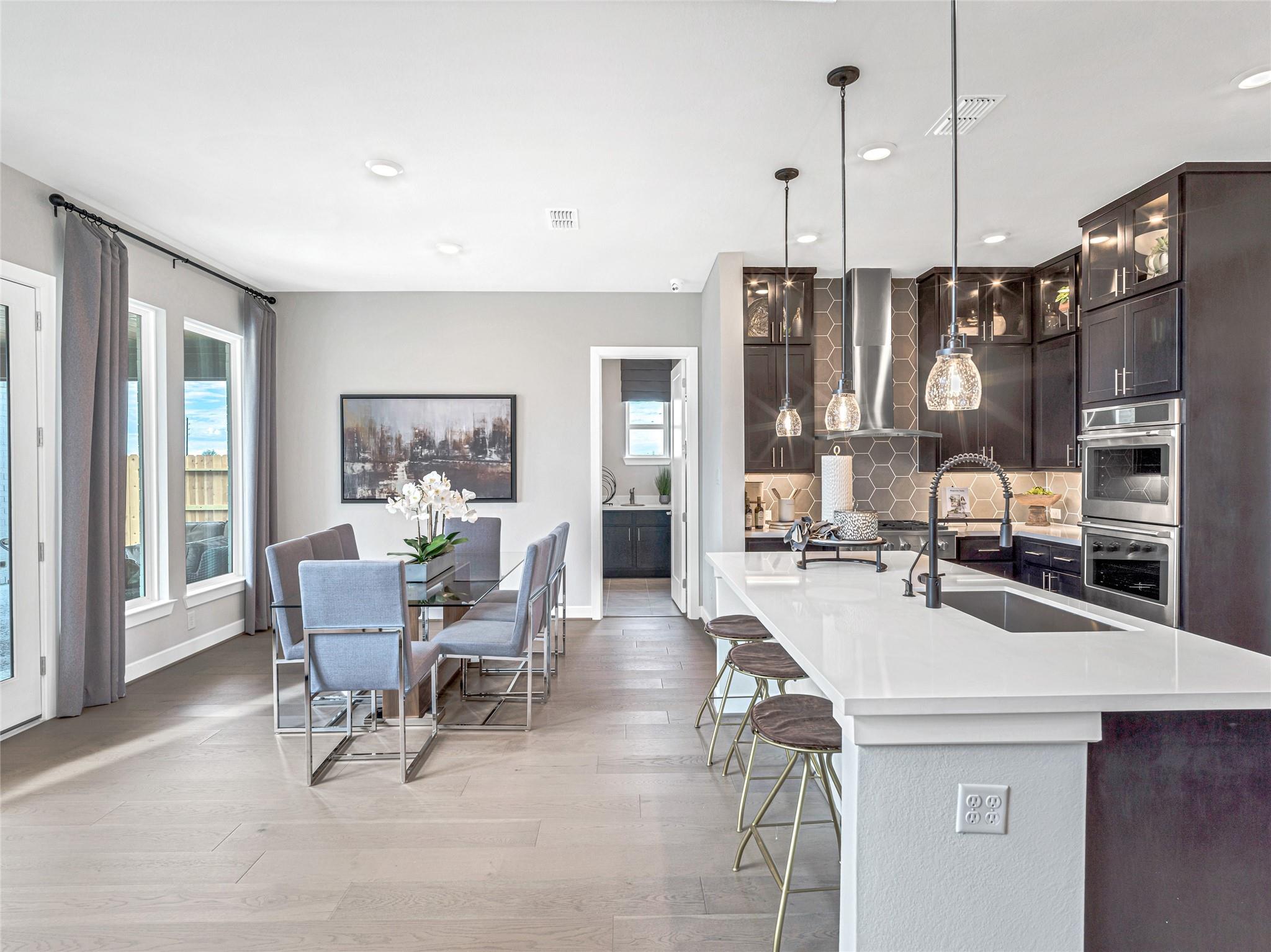 8927 Hampshire Oaks Drive