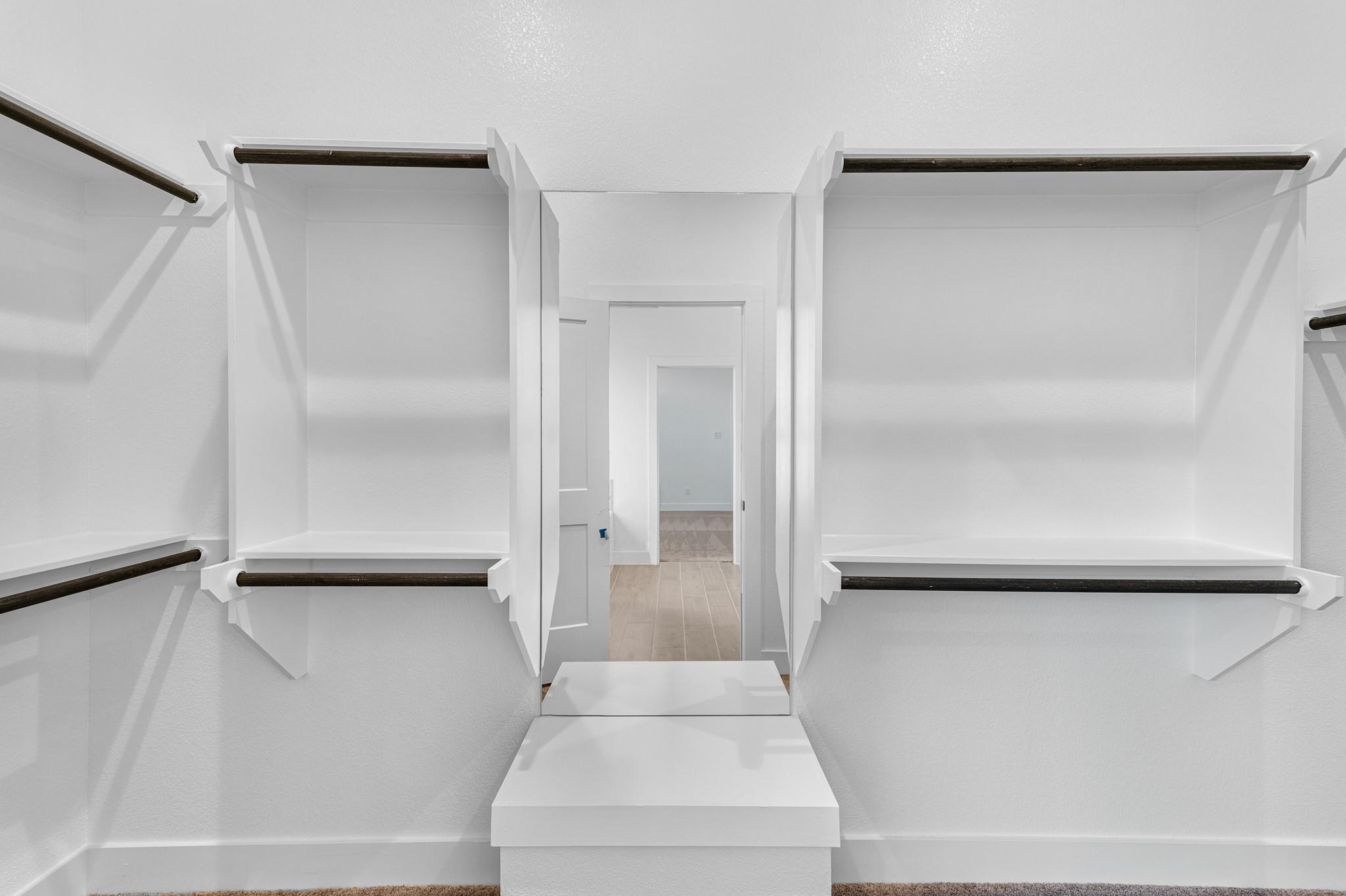 2904 Lago Costa Drive