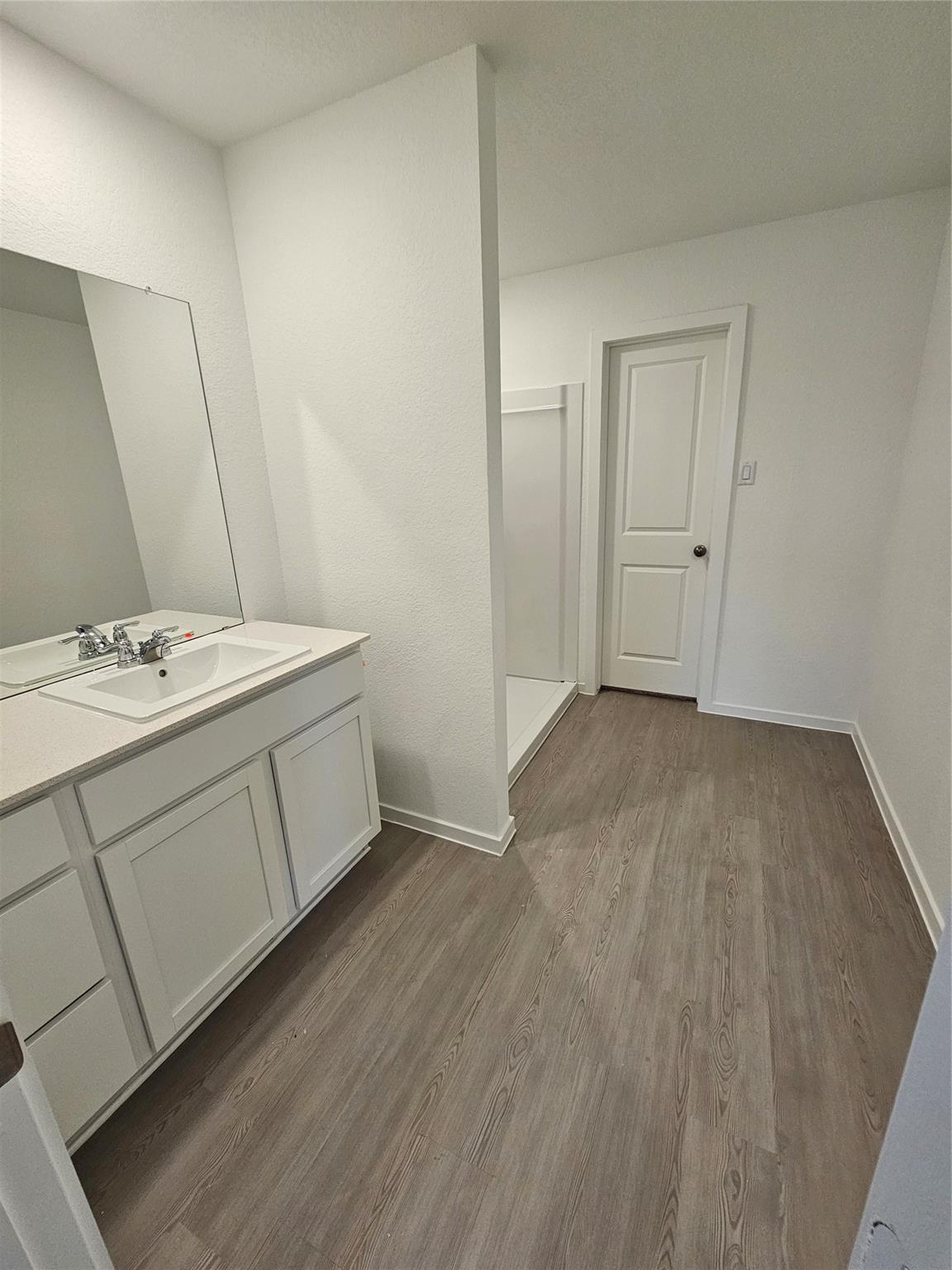 2511 Night Emerald Drive