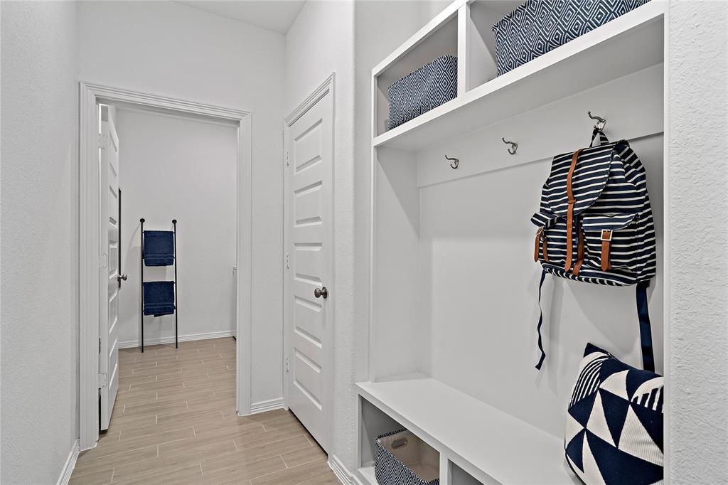 25086 Pomegranate Place
