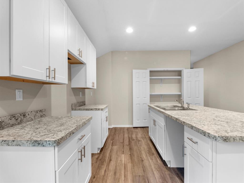 1797 Lofty Cedar Court