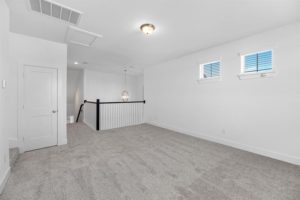 2902 Arbor Edge Xing