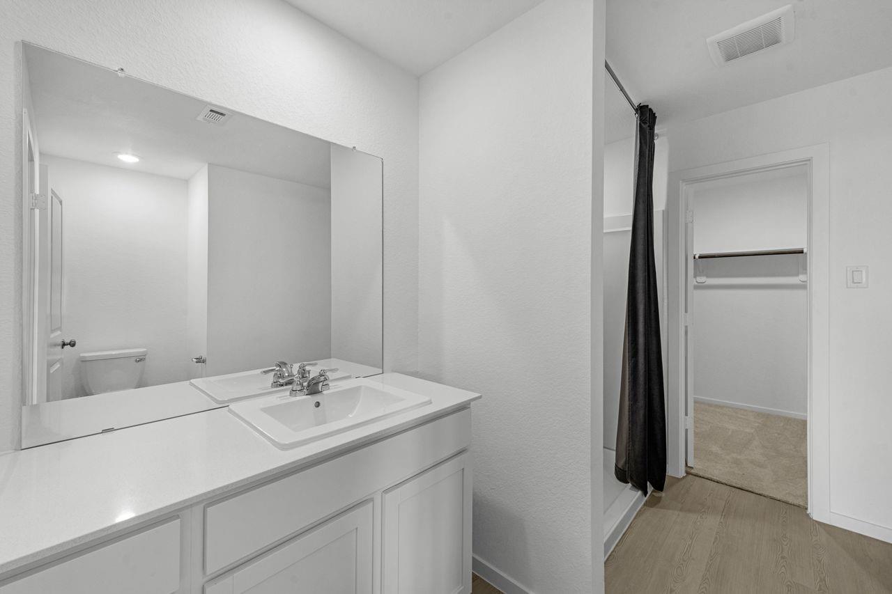 2703 Crested Creek Lane