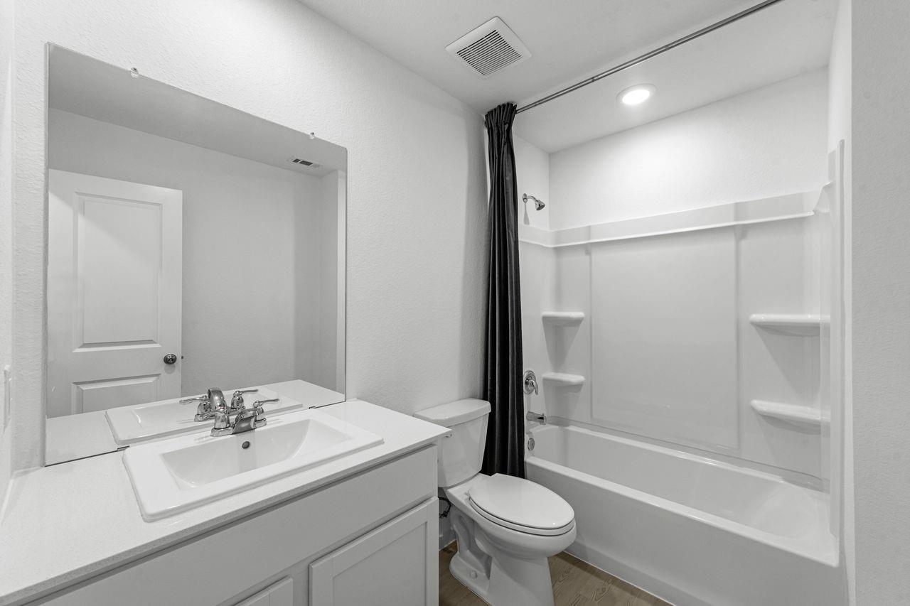 2703 Crested Creek Lane