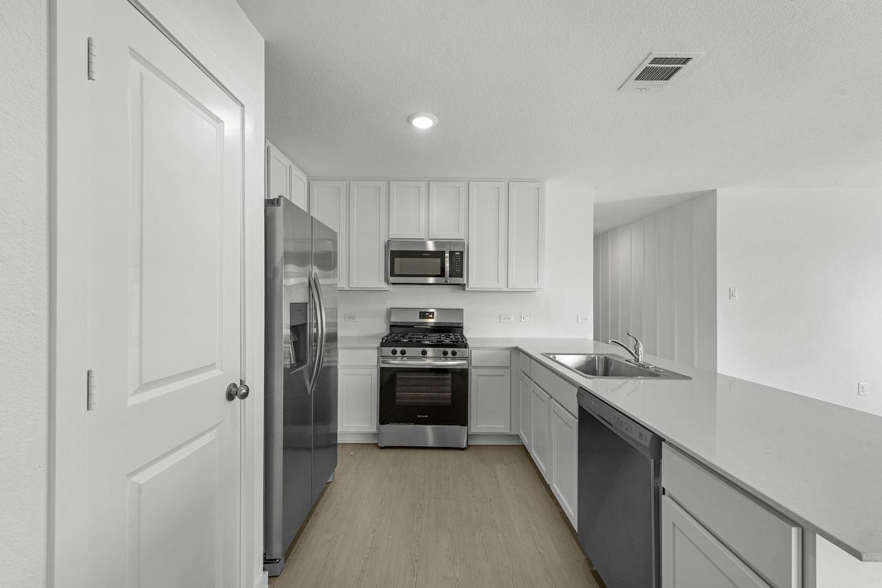 2703 Crested Creek Lane