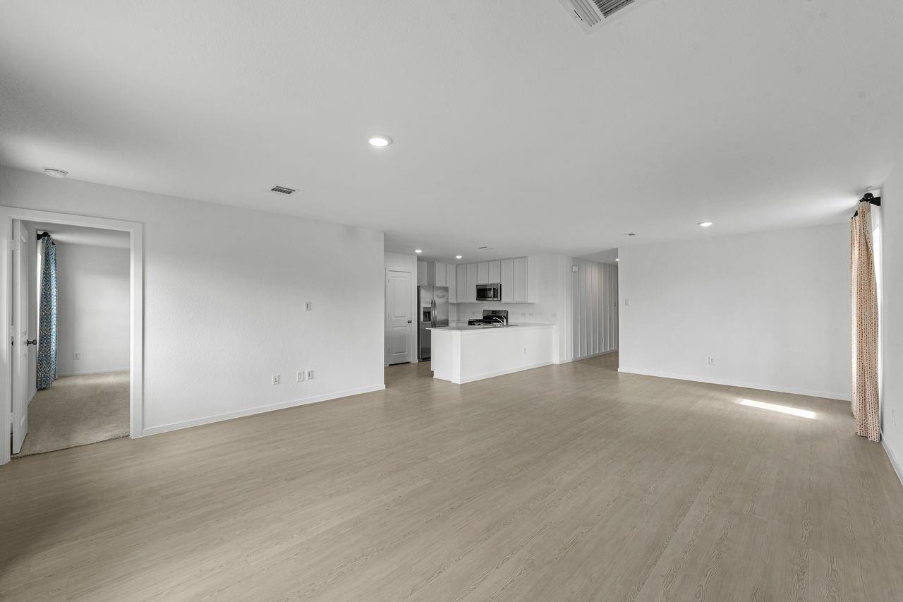 2703 Crested Creek Lane