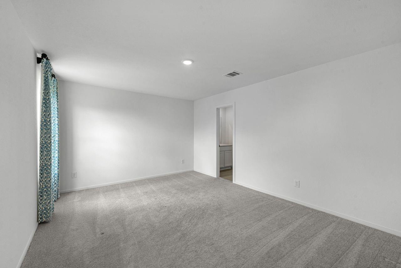 2703 Crested Creek Lane