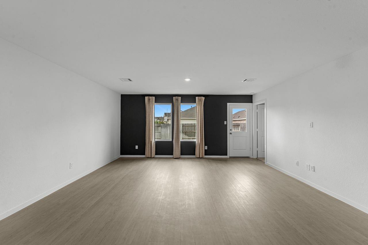 2703 Crested Creek Lane