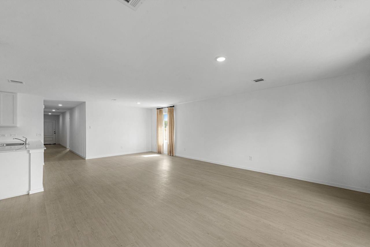 2703 Crested Creek Lane