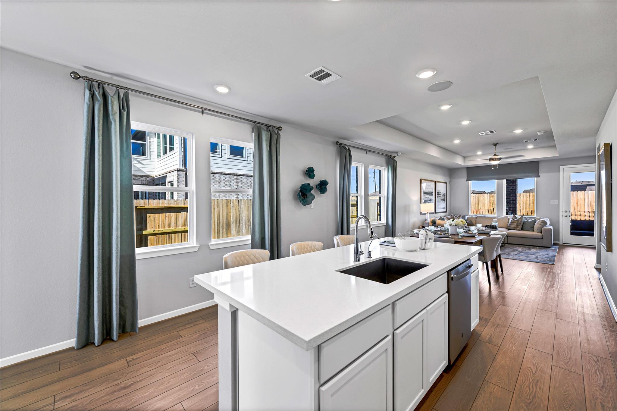 9611 Poinsettia Haven Lane