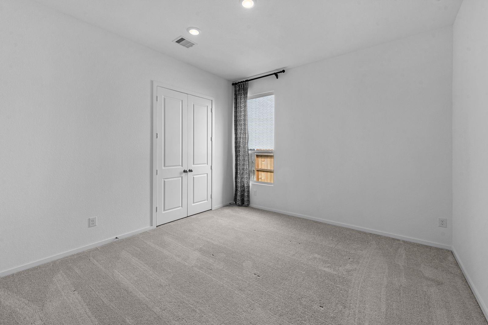 17511 Tulip Willow Way