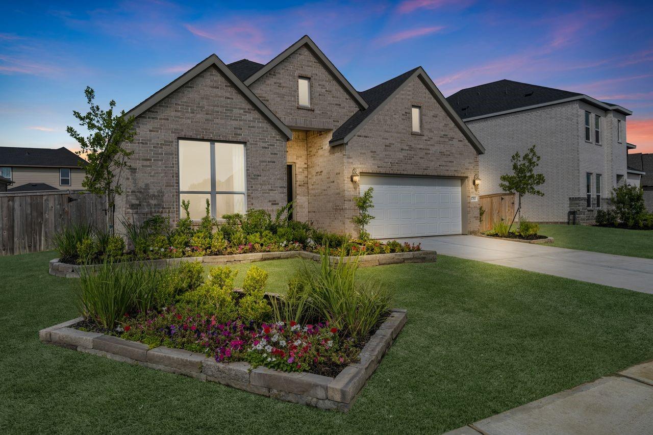 17511 Tulip Willow Way