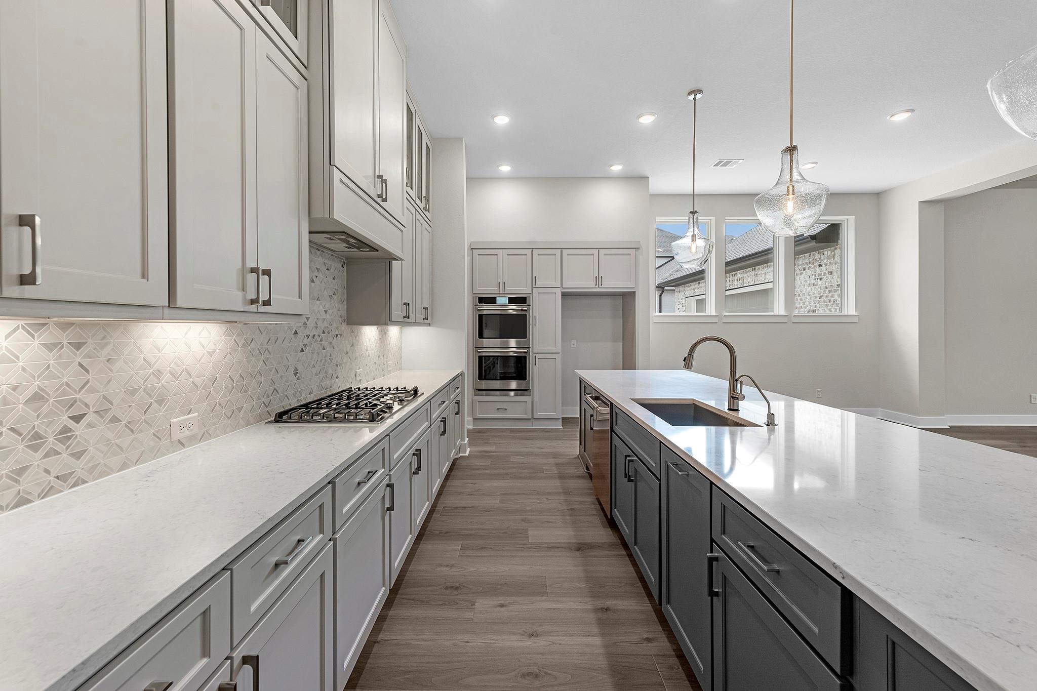 10827 Rosary Pea Lane