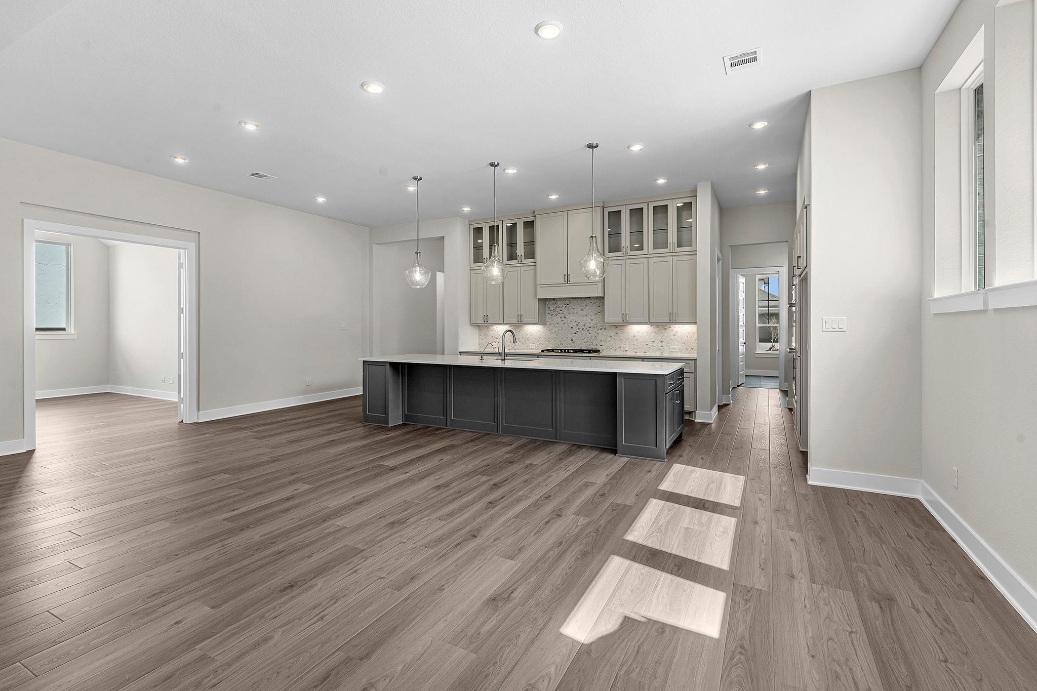 10827 Rosary Pea Lane