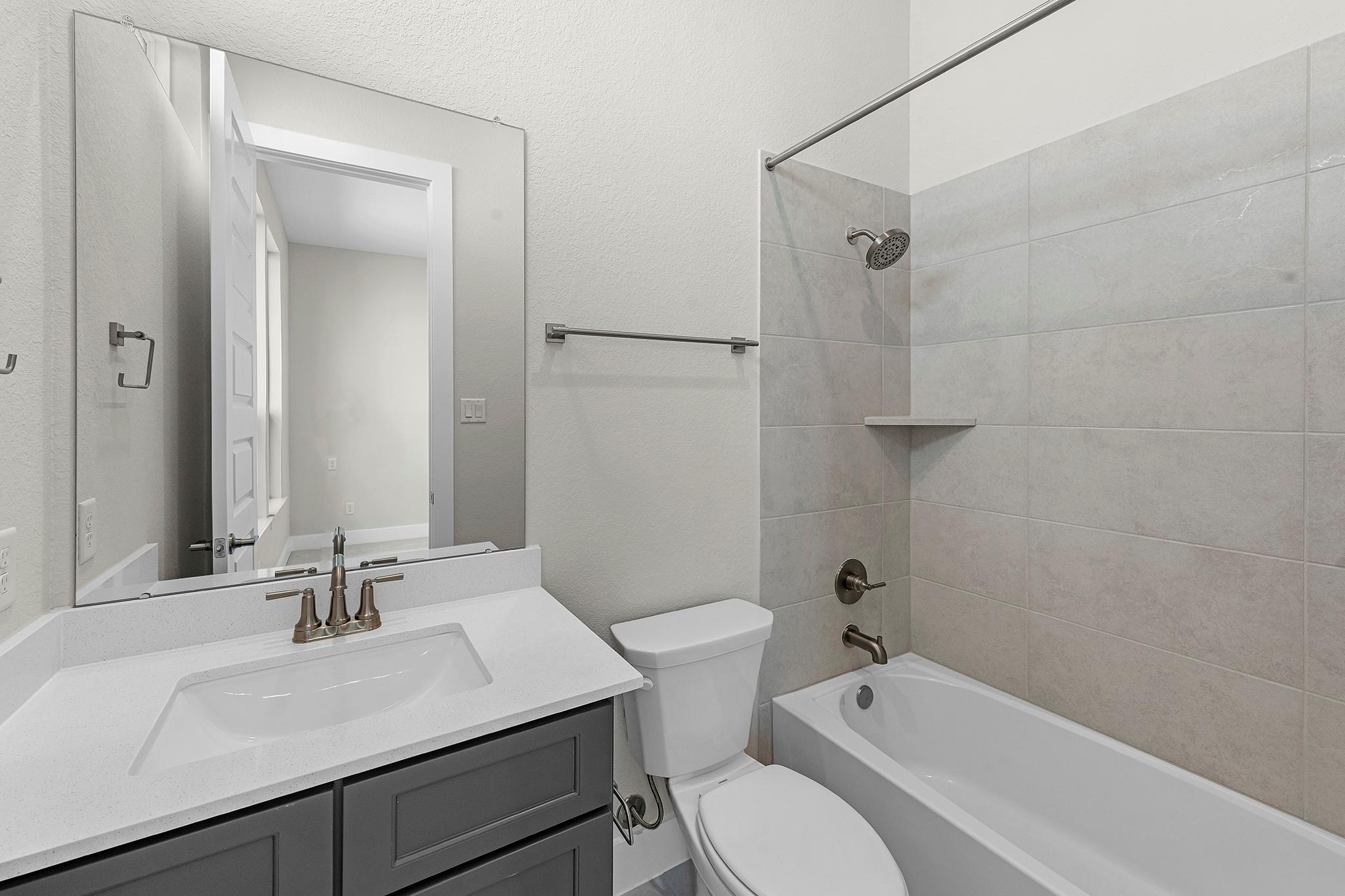 10827 Rosary Pea Lane