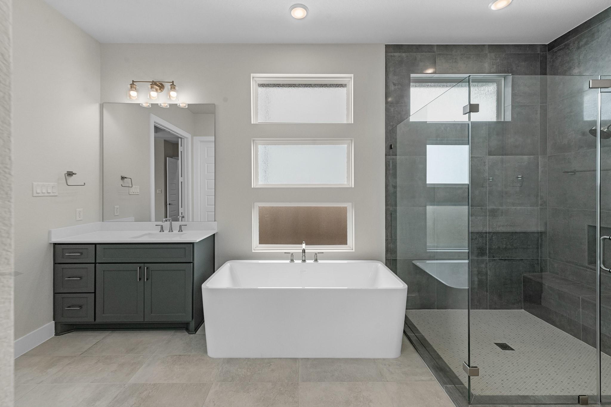 10827 Rosary Pea Lane