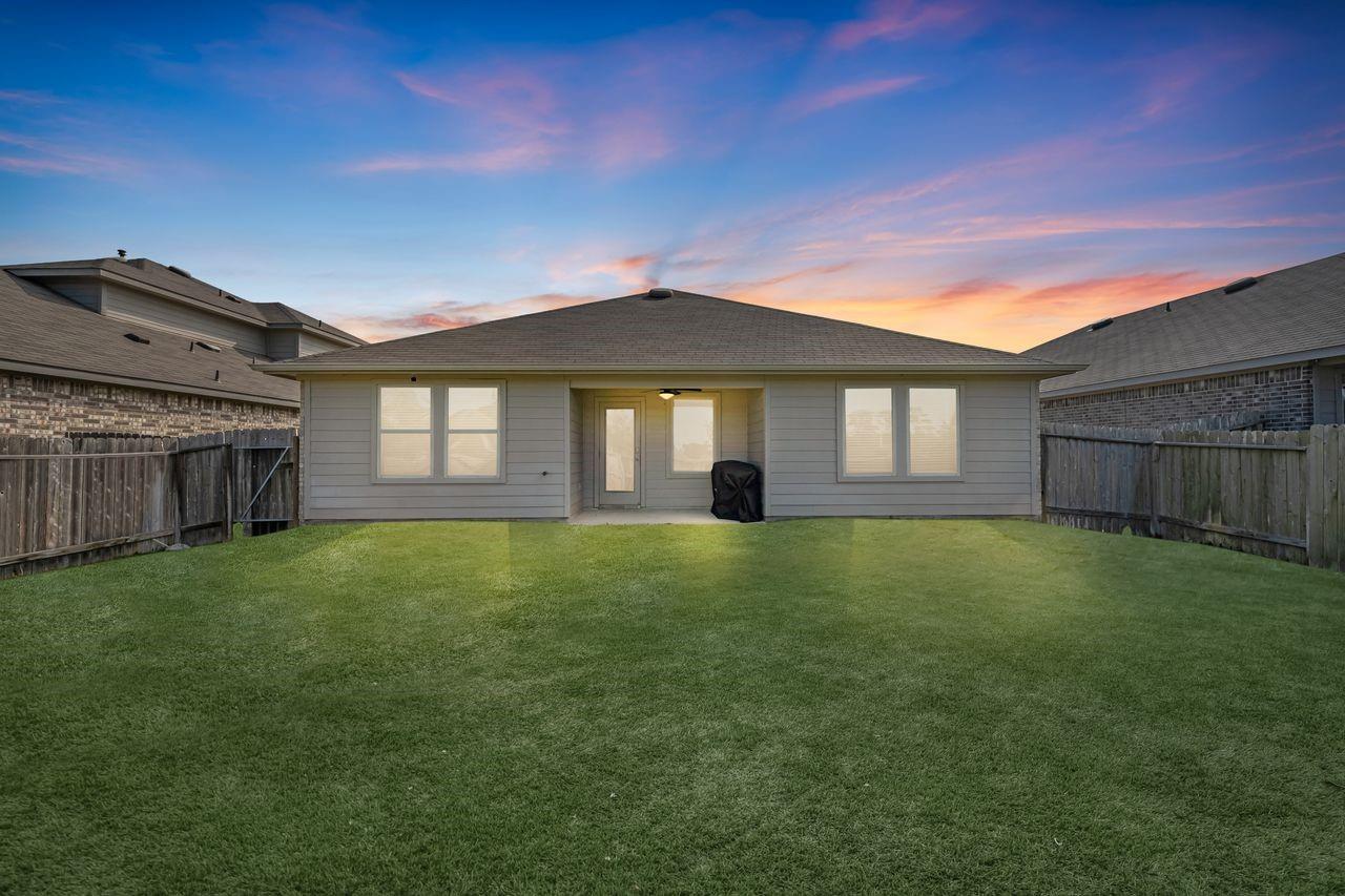 13817 Rock Island Trail