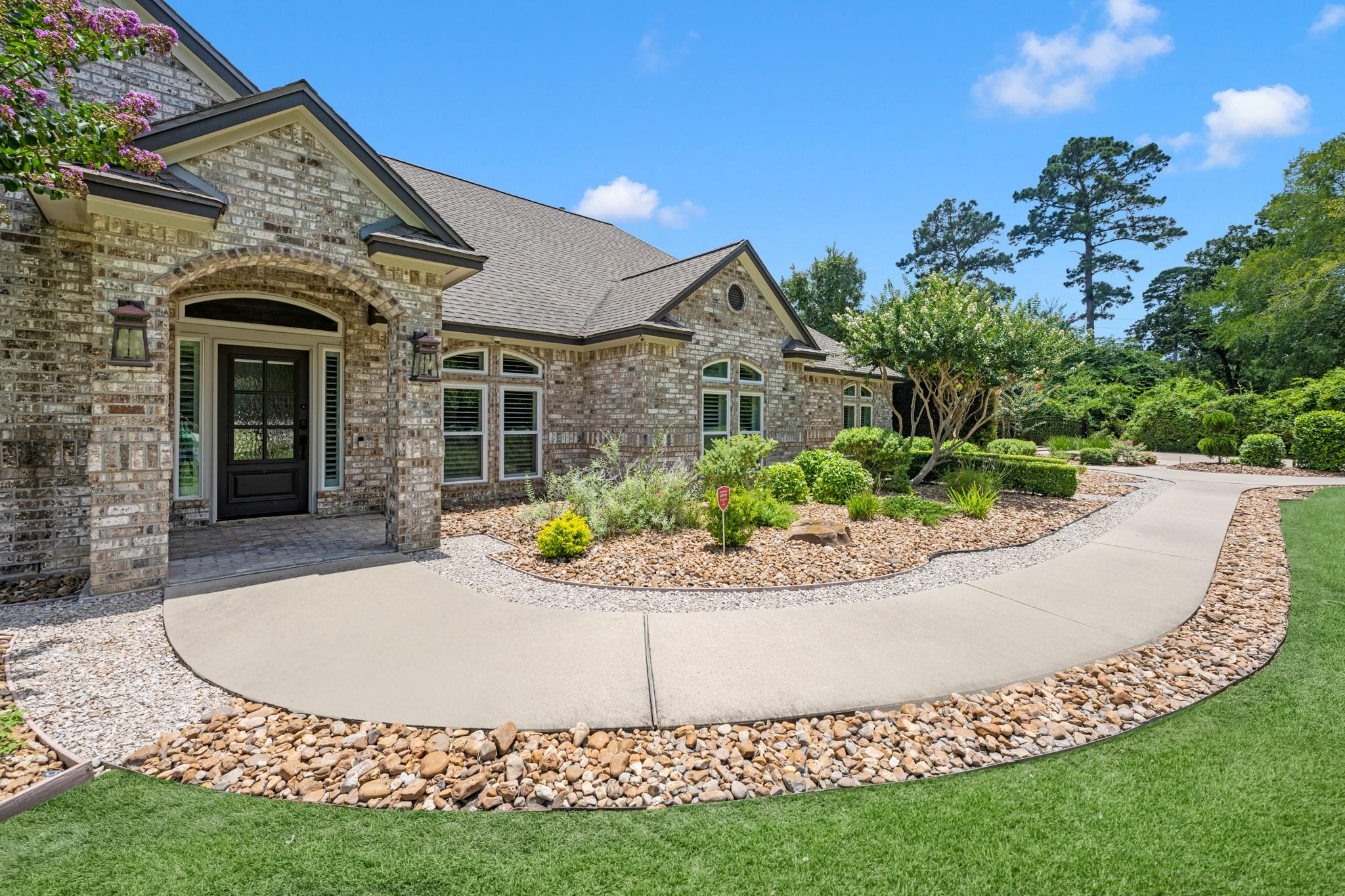 2327 Timberbreeze Court